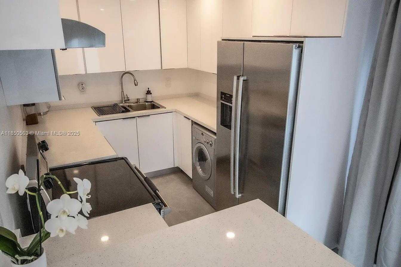 Small Image of 421 NORTH WEST 59TH ST, Miami Number 42