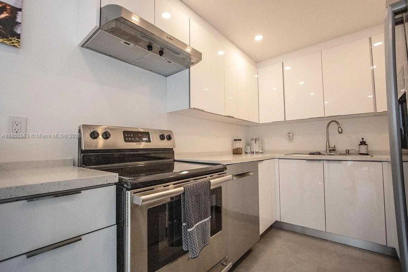 Small Image of 421 NORTH WEST 59TH ST, Miami Number 45