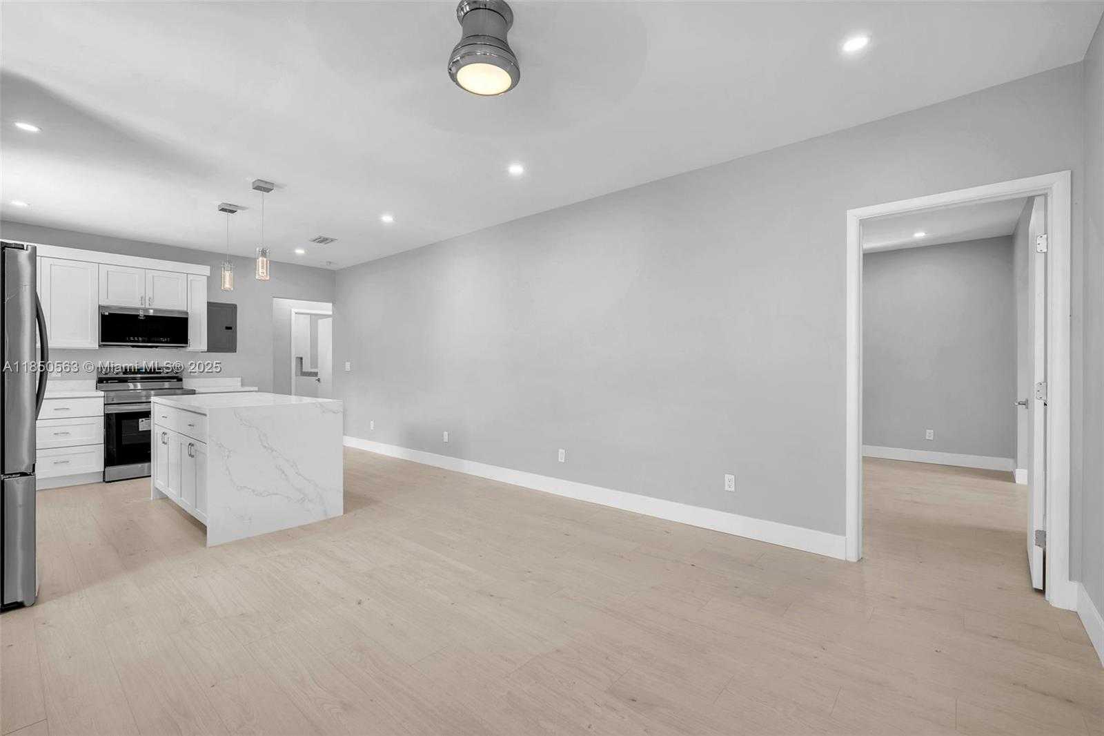 Small Image of 421 NORTH WEST 59TH ST, Miami Number 5