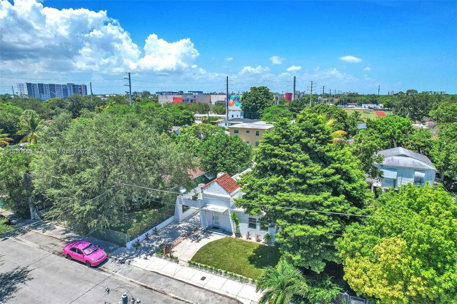 Small Image of 421 NORTH WEST 59TH ST, Miami Number 50