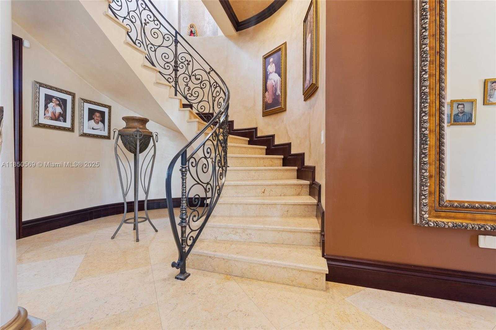 Small Image of 9861 NORTH WEST 135TH ST, Hialeah Gardens Number 12