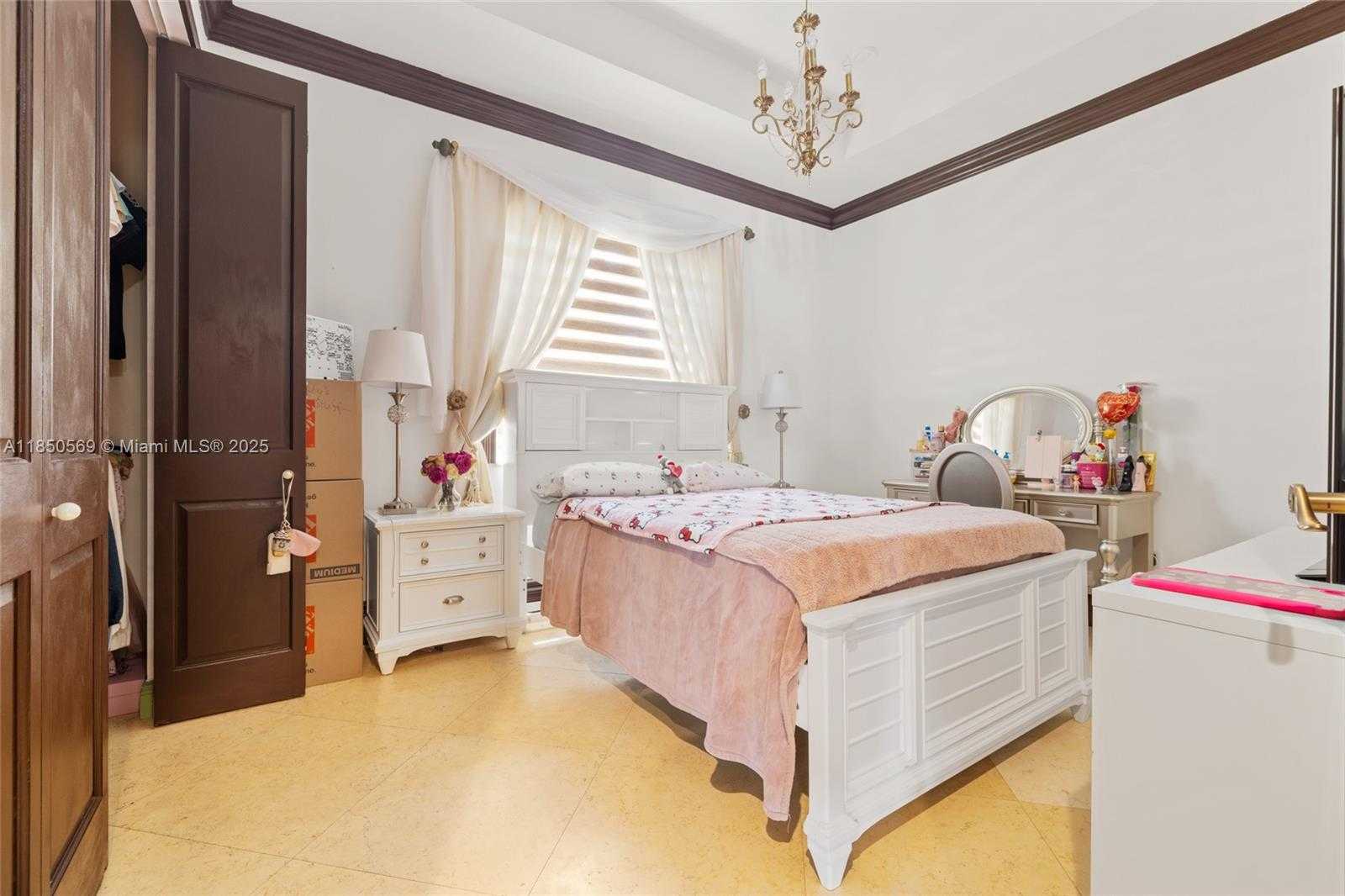 Small Image of 9861 NORTH WEST 135TH ST, Hialeah Gardens Number 30