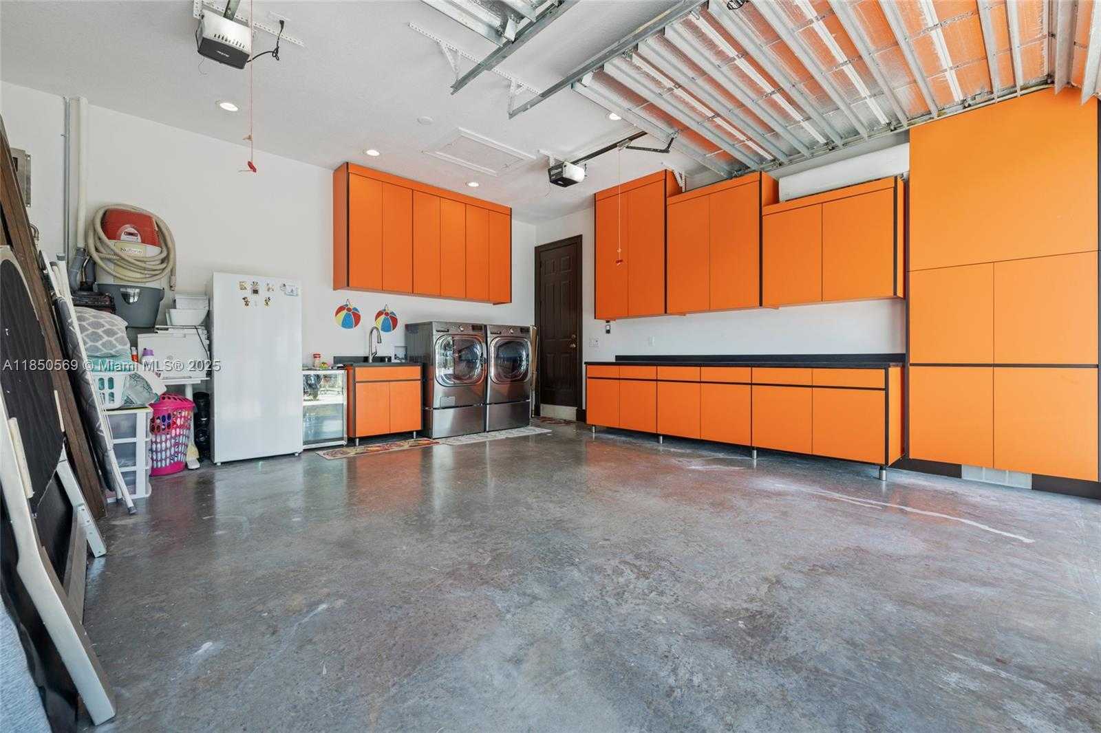 Small Image of 9861 NORTH WEST 135TH ST, Hialeah Gardens Number 43