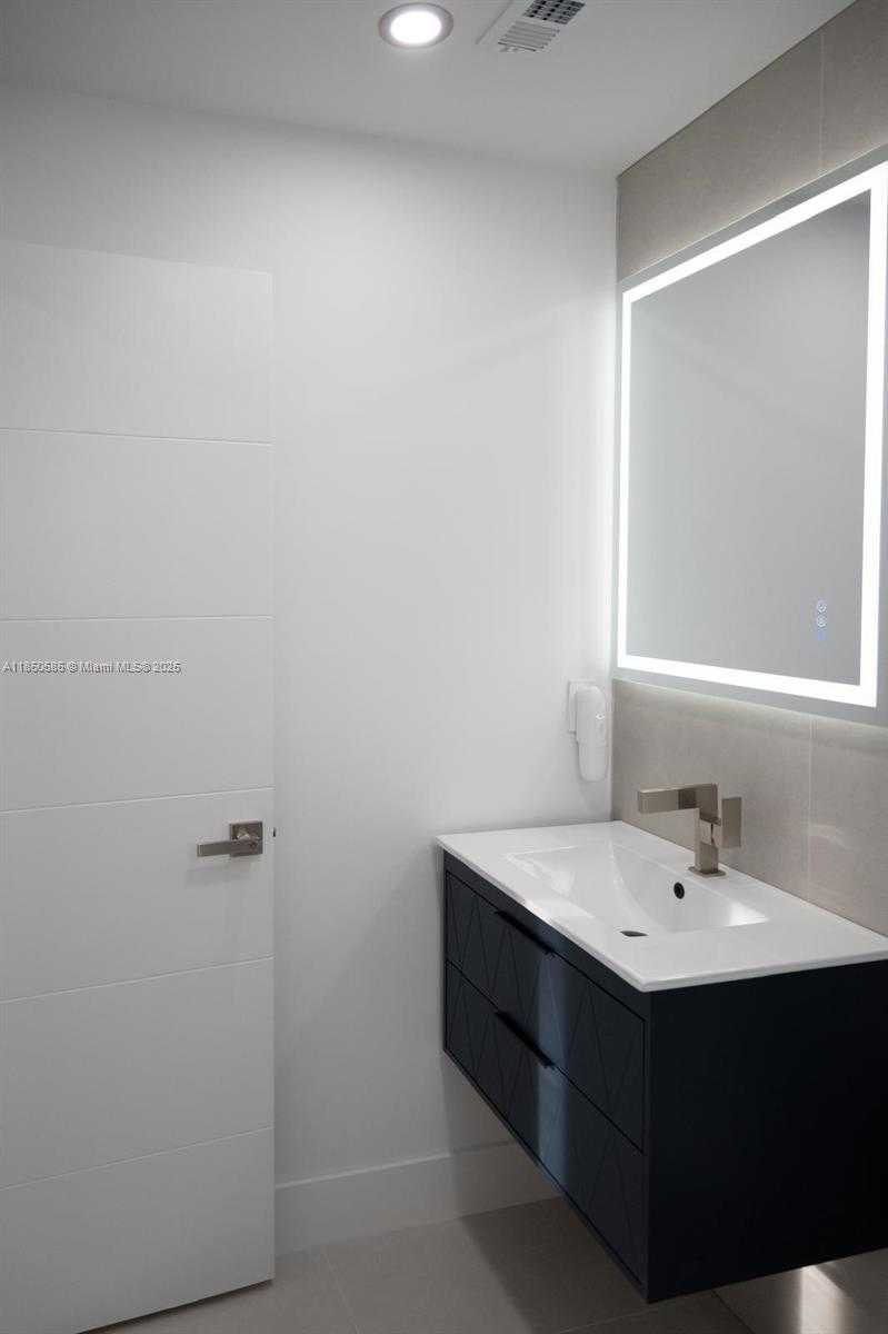 Small Image of 26222 SOUTH WEST 124TH PL, Homestead Number 22
