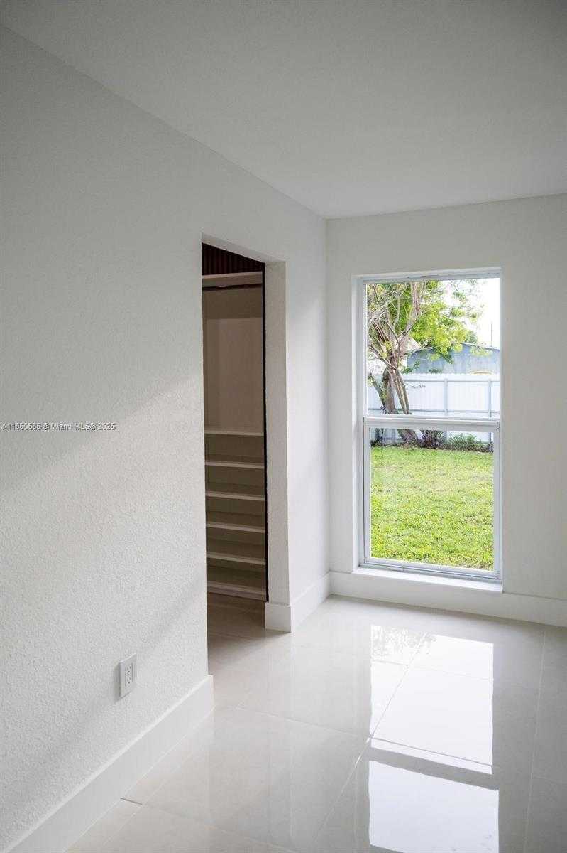 Small Image of 26222 SOUTH WEST 124TH PL, Homestead Number 28