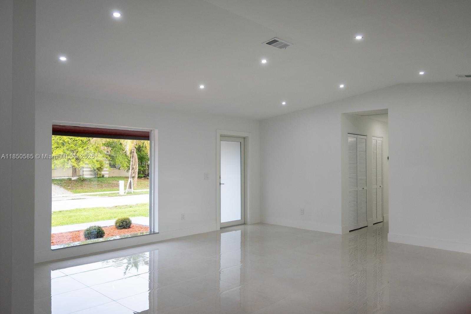 Small Image of 26222 SOUTH WEST 124TH PL, Homestead Number 45