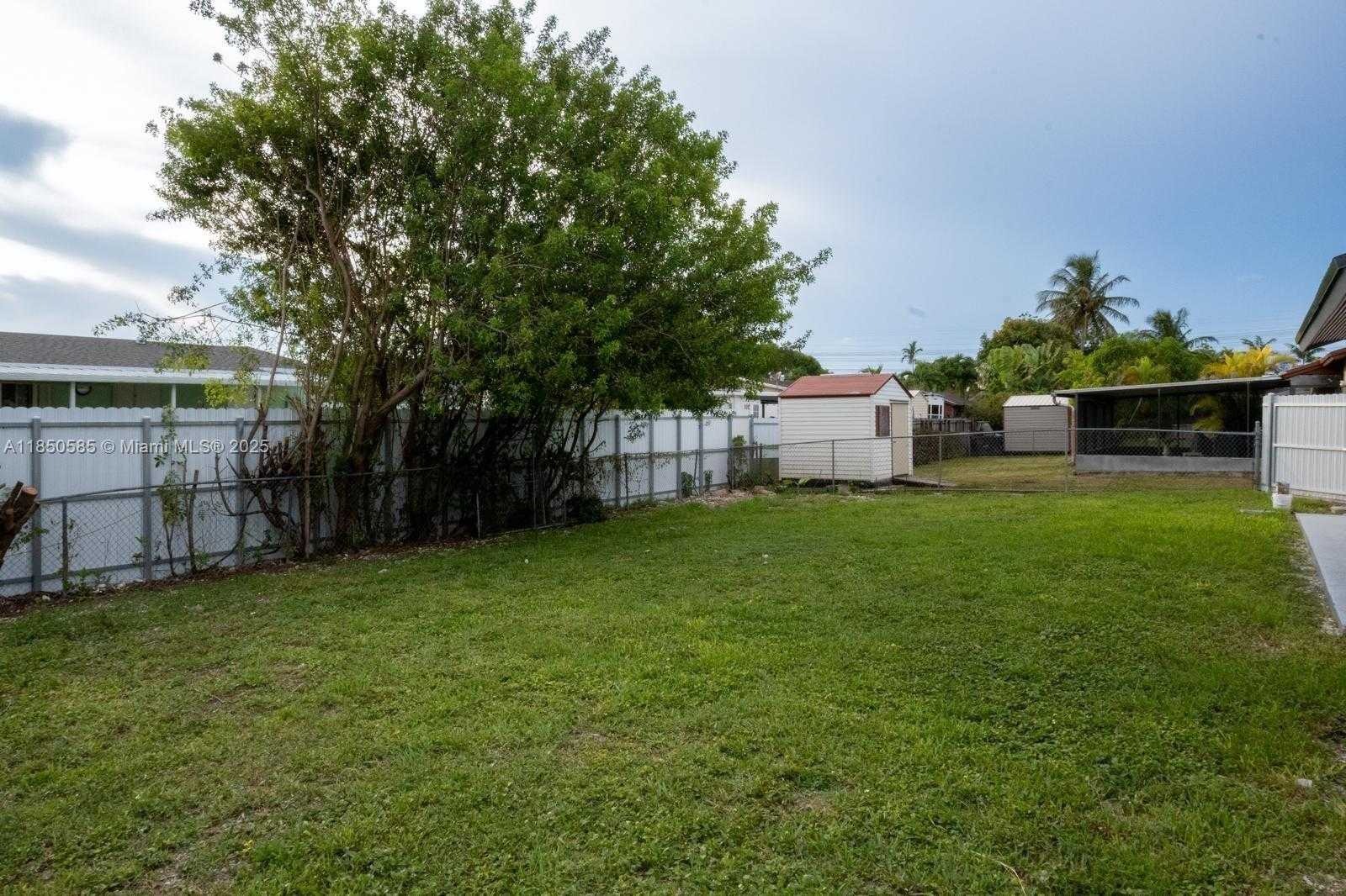 Small Image of 26222 SOUTH WEST 124TH PL, Homestead Number 53