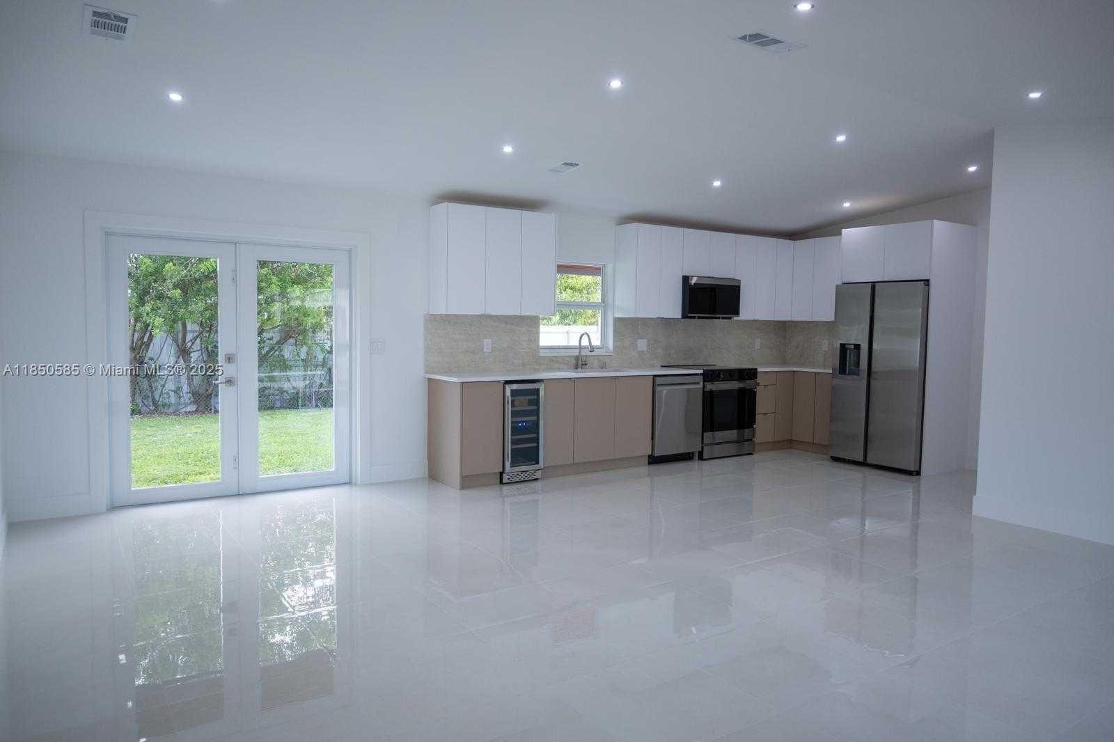 Small Image of 26222 SOUTH WEST 124TH PL, Homestead Number 6