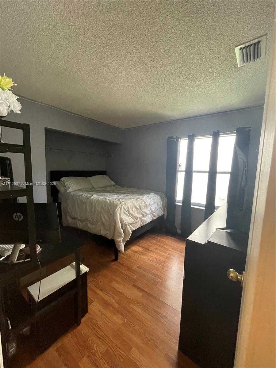 Small Image of 12130 NORTH WEST 56TH CT, Coral Springs Number 10