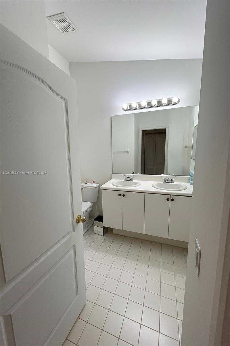 Small Image of 12130 NORTH WEST 56TH CT, Coral Springs Number 8