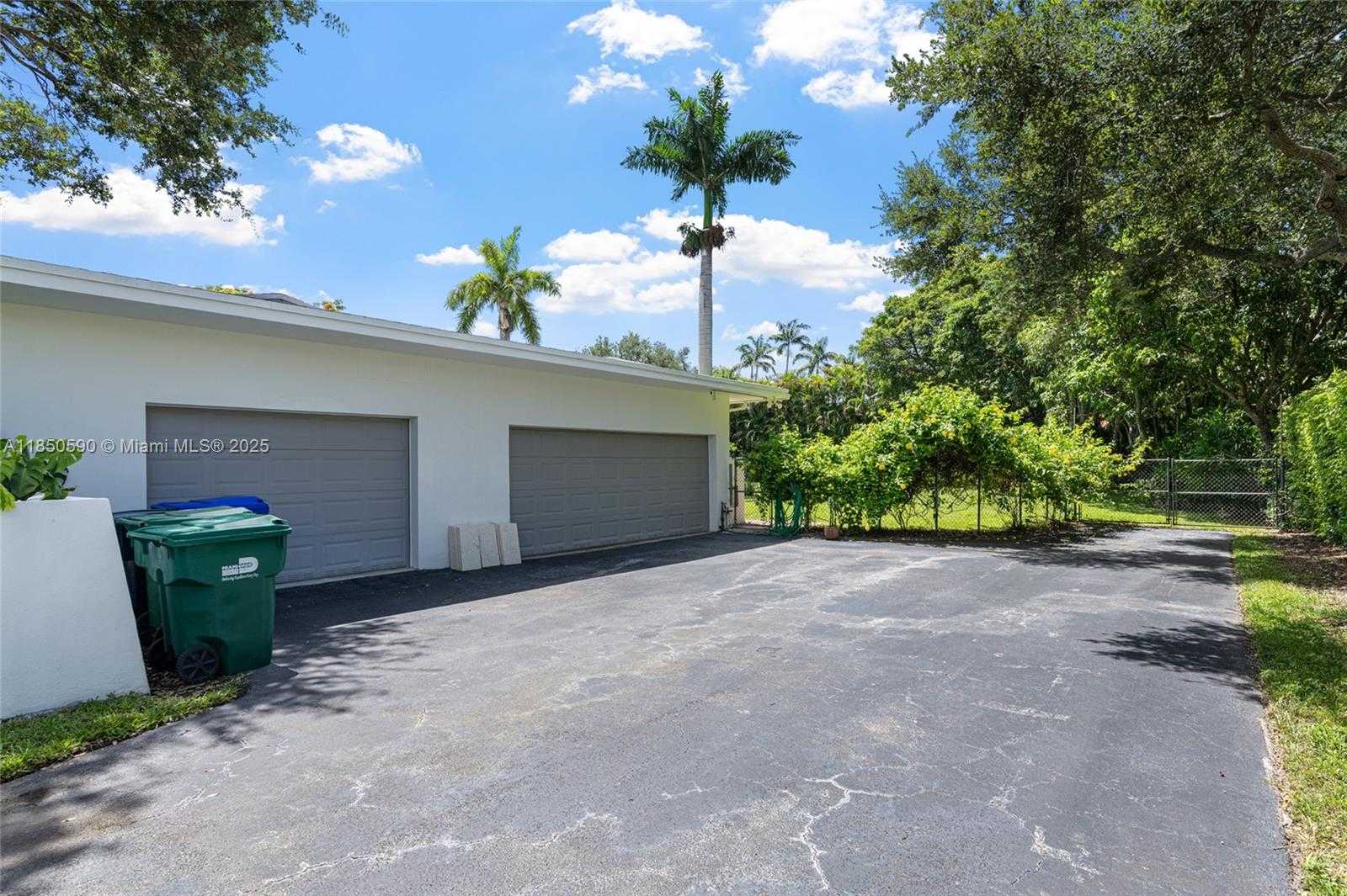 Small Image of 6220 SOUTH WEST 123RD TER, Pinecrest Number 62