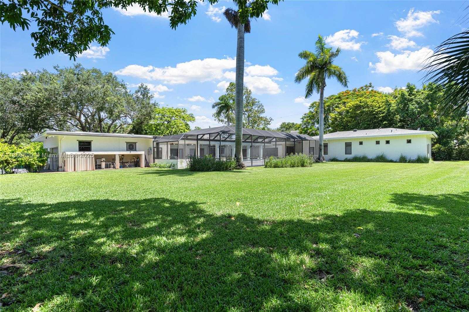 Small Image of 6220 SOUTH WEST 123RD TER, Pinecrest Number 65