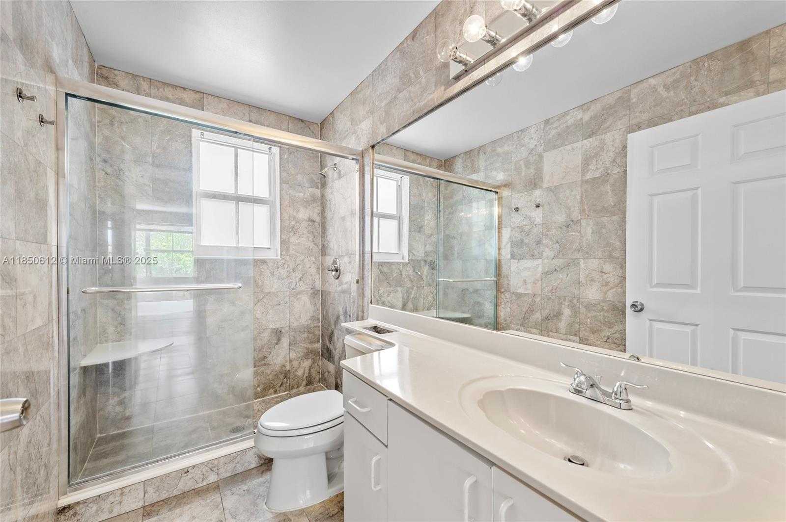Small Image of 3226 WEST BUENA VISTA DR, Margate Number 19