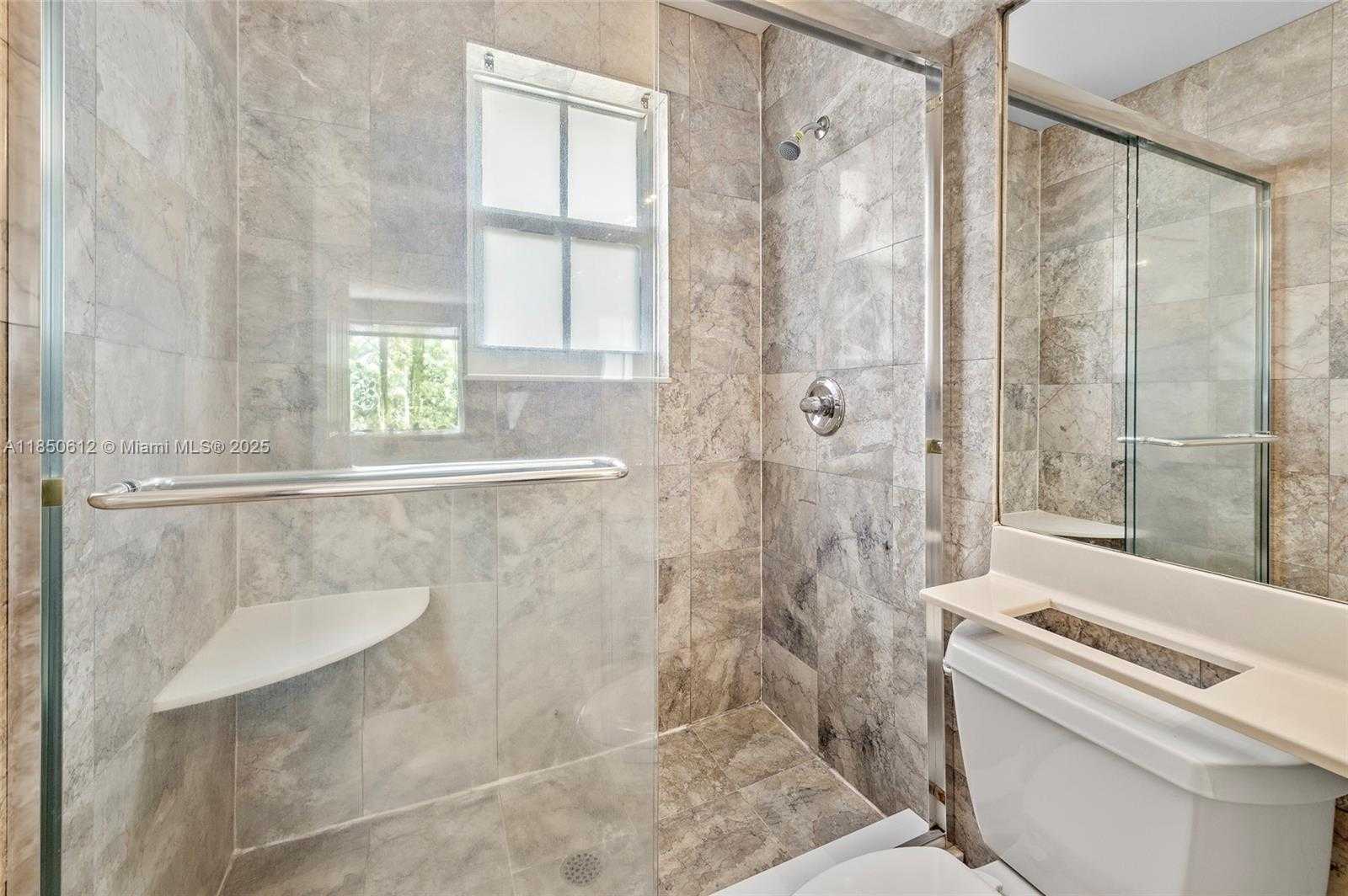 Small Image of 3226 WEST BUENA VISTA DR, Margate Number 20