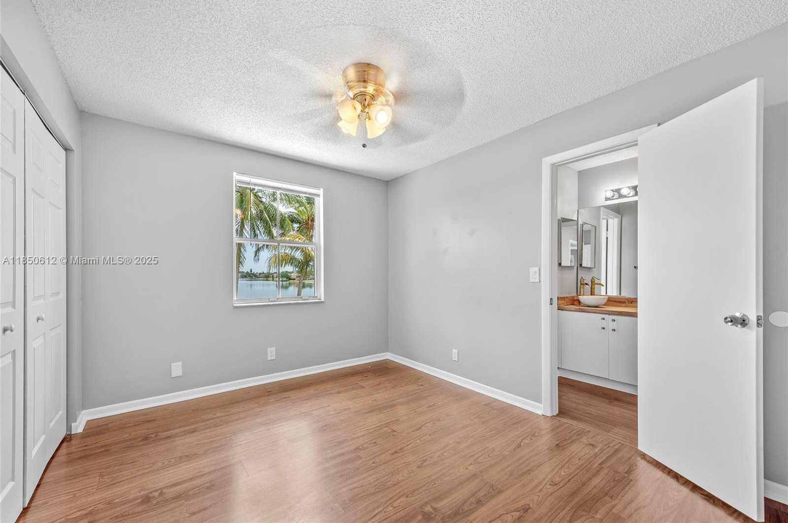 Small Image of 3226 WEST BUENA VISTA DR, Margate Number 21