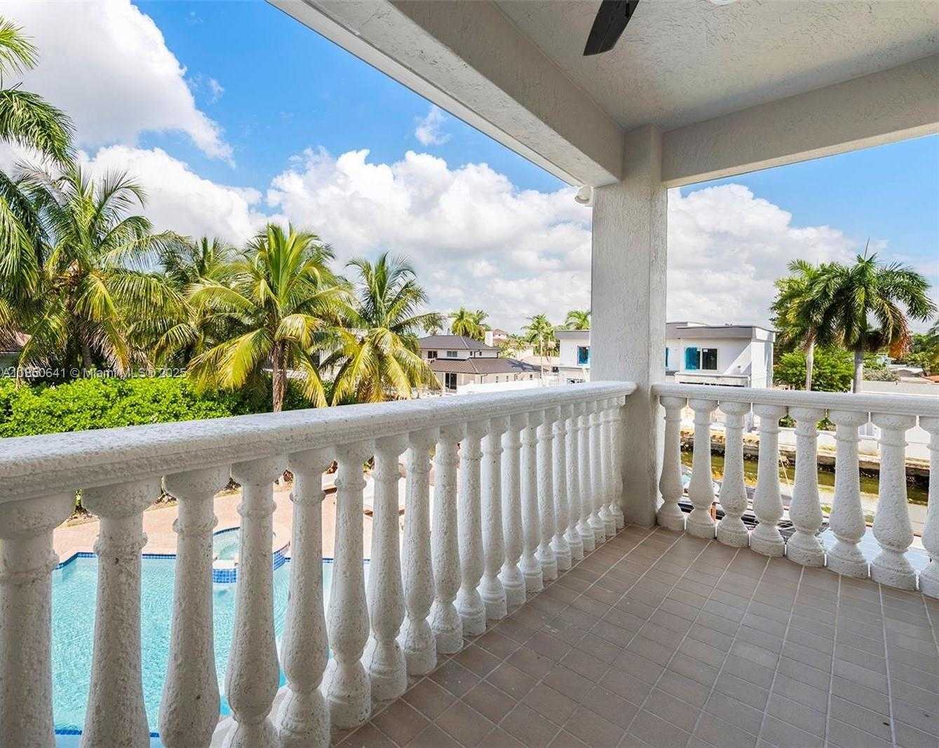 Small Image of 1031 HARBOR CT, Hollywood Number 13