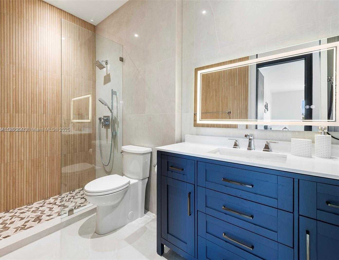 Small Image of 1031 HARBOR CT, Hollywood Number 19