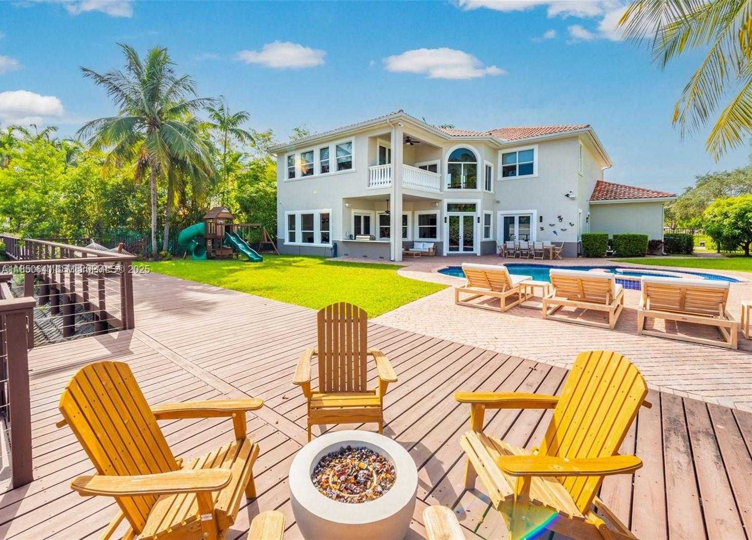Small Image of 1031 HARBOR CT, Hollywood Number 23