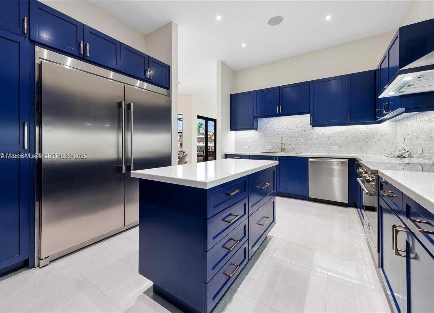 Small Image of 1031 HARBOR CT, Hollywood Number 4