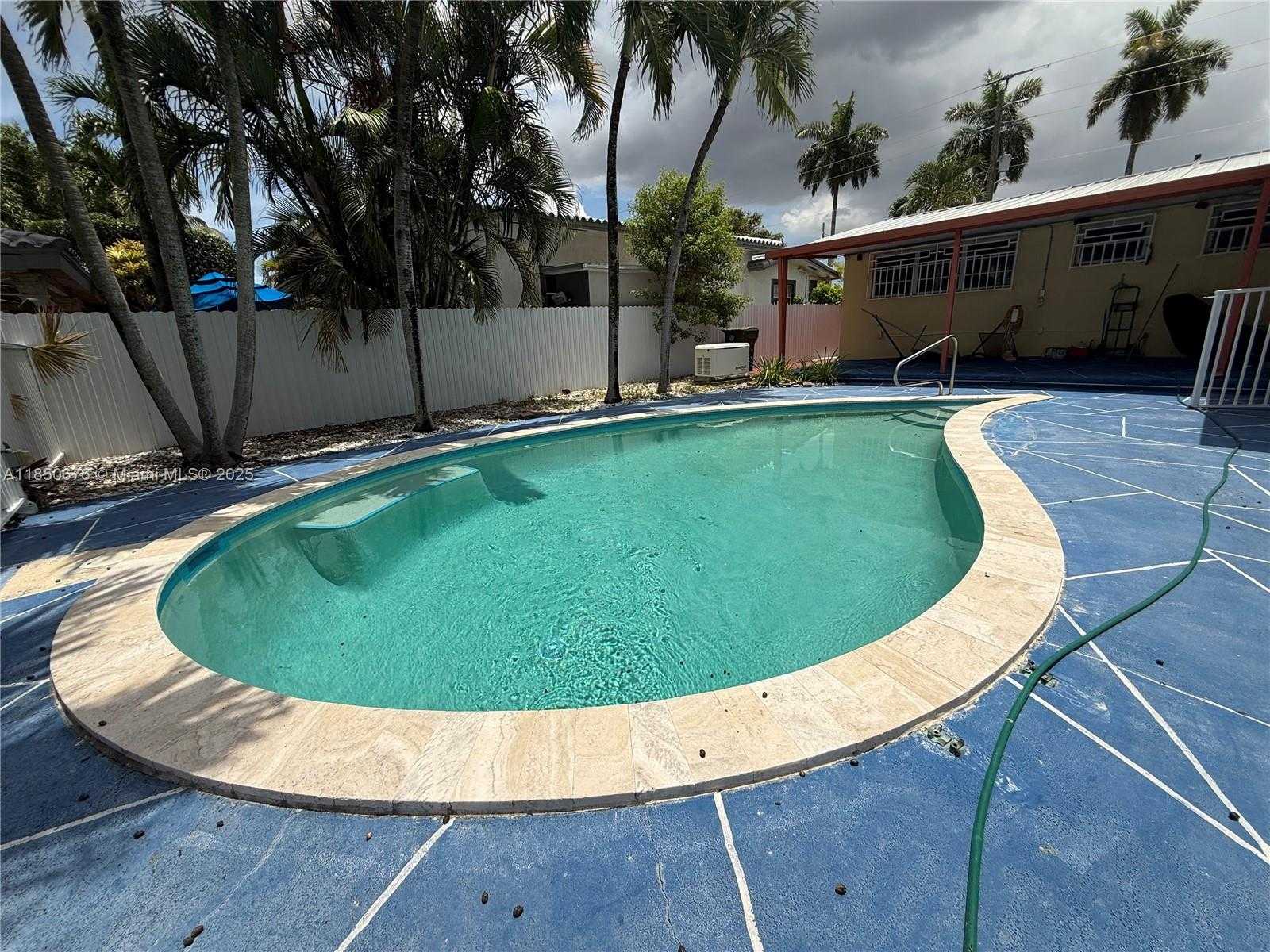 Small Image of 861 WEST 51ST PL, Hialeah Number 10