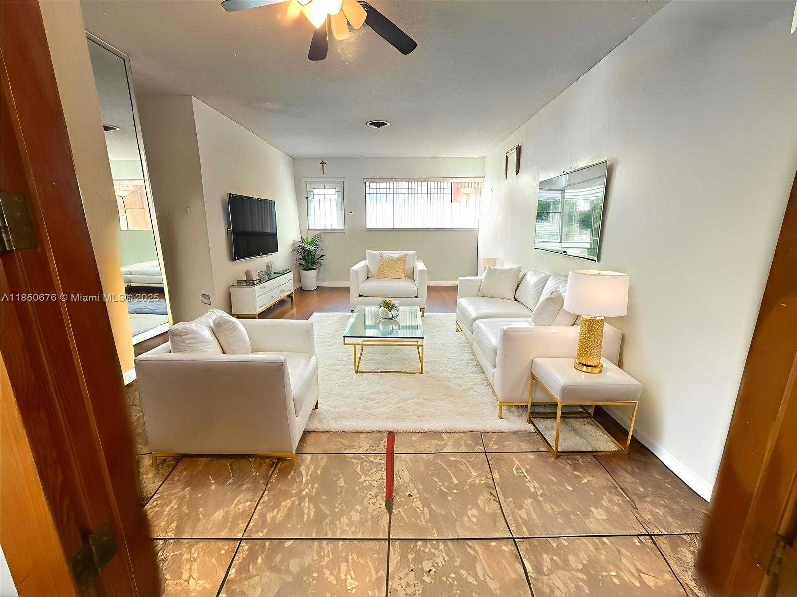 Small Image of 861 WEST 51ST PL, Hialeah Number 4