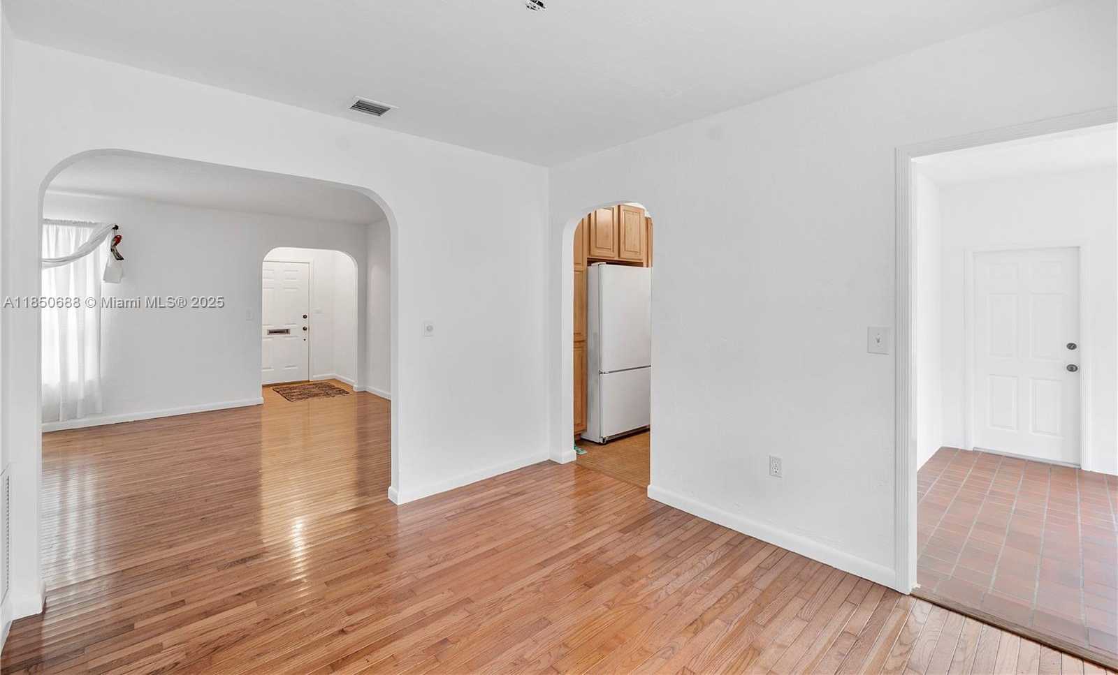 Small Image of 2121 SOUTH WEST 20TH ST, Miami Number 11