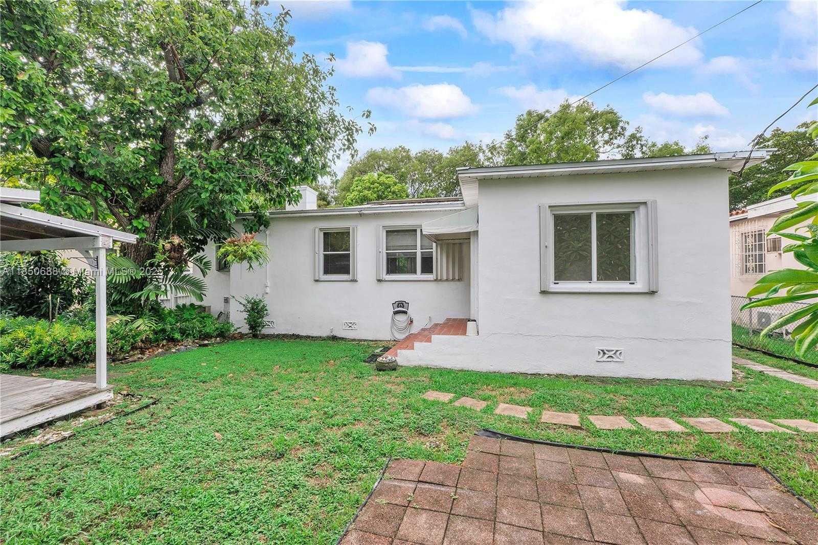 Small Image of 2121 SOUTH WEST 20TH ST, Miami Number 6