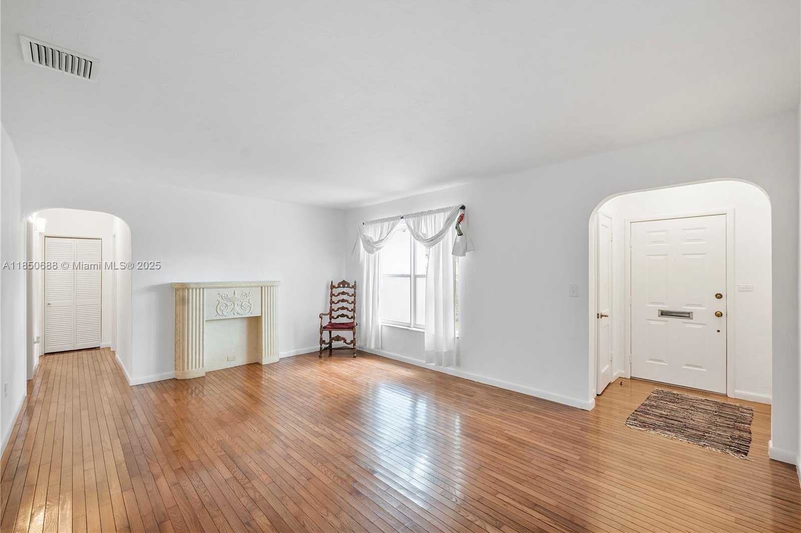 Small Image of 2121 SOUTH WEST 20TH ST, Miami Number 8