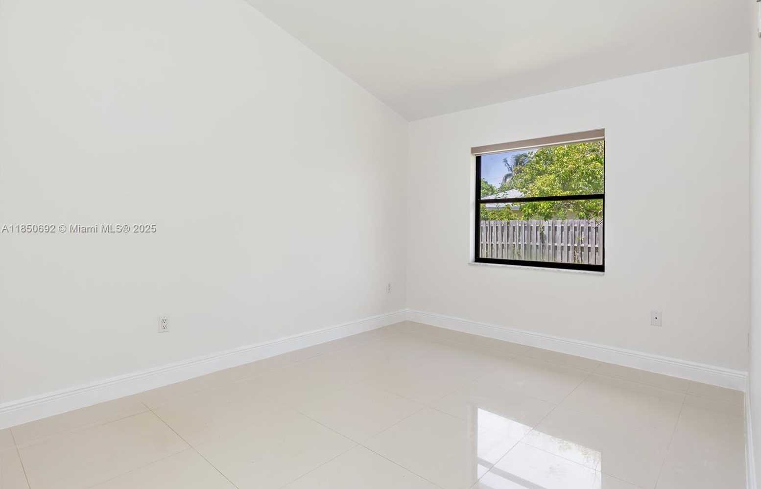 Small Image of 8110 SOUTH WEST 188TH ST, Cutler Bay Number 29