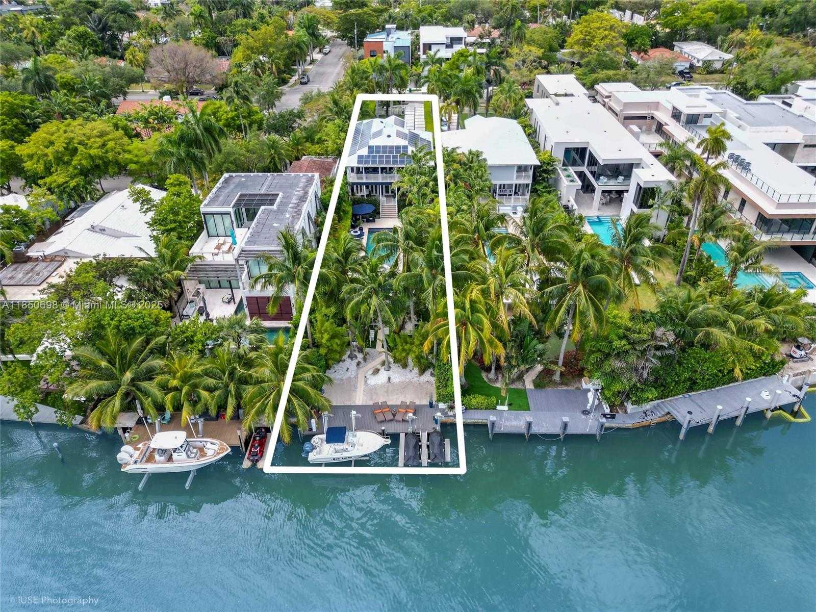 Small Image of 755 NORTH EAST 77TH STREET, Miami Number 2