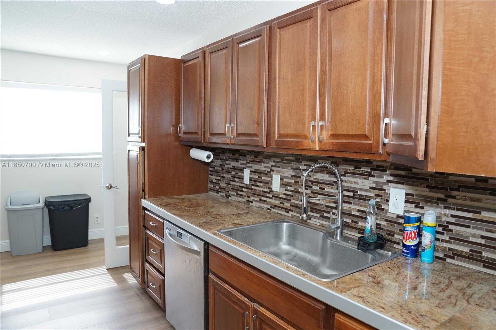 Small Image of 2405 NORTH WEST 54TH ST, Tamarac Number 10