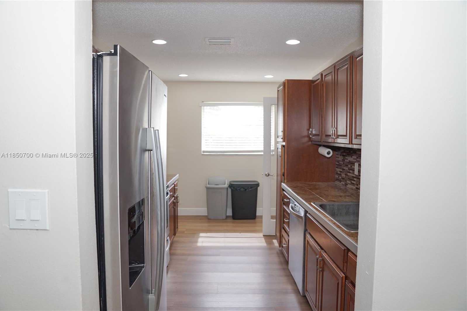 Small Image of 2405 NORTH WEST 54TH ST, Tamarac Number 8