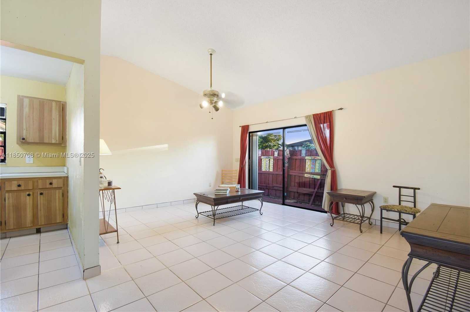 Small Image of 13880 SOUTH WEST 44TH TER, Miami Number 14