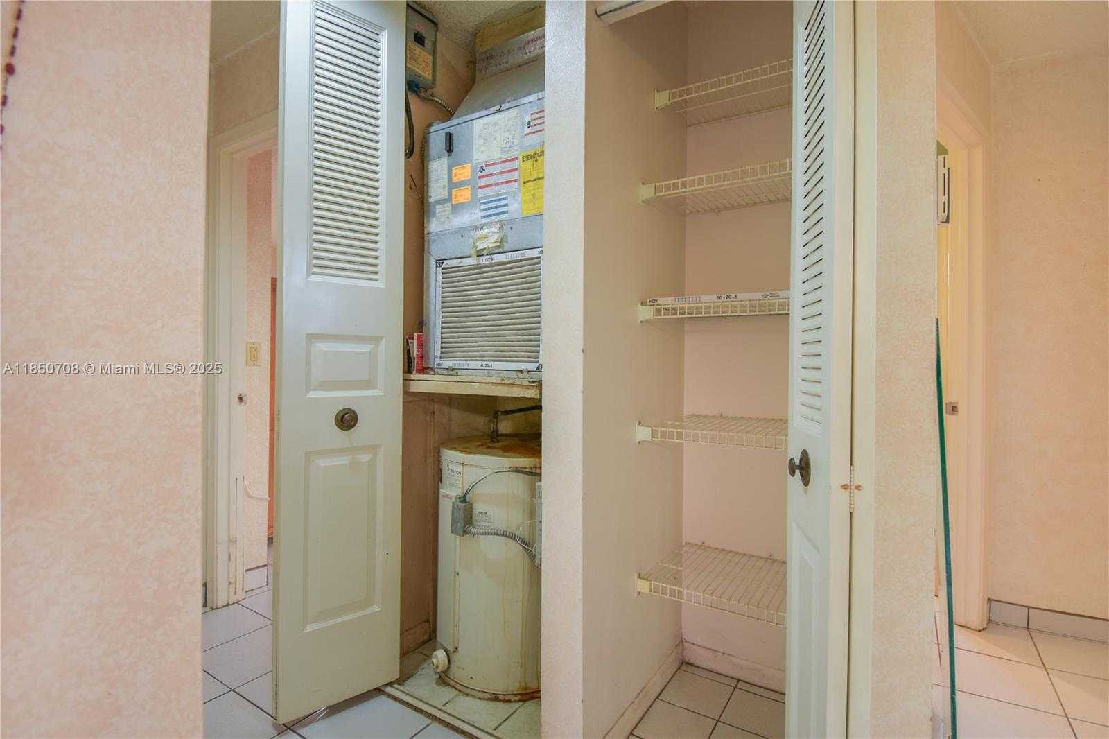 Small Image of 13880 SOUTH WEST 44TH TER, Miami Number 29
