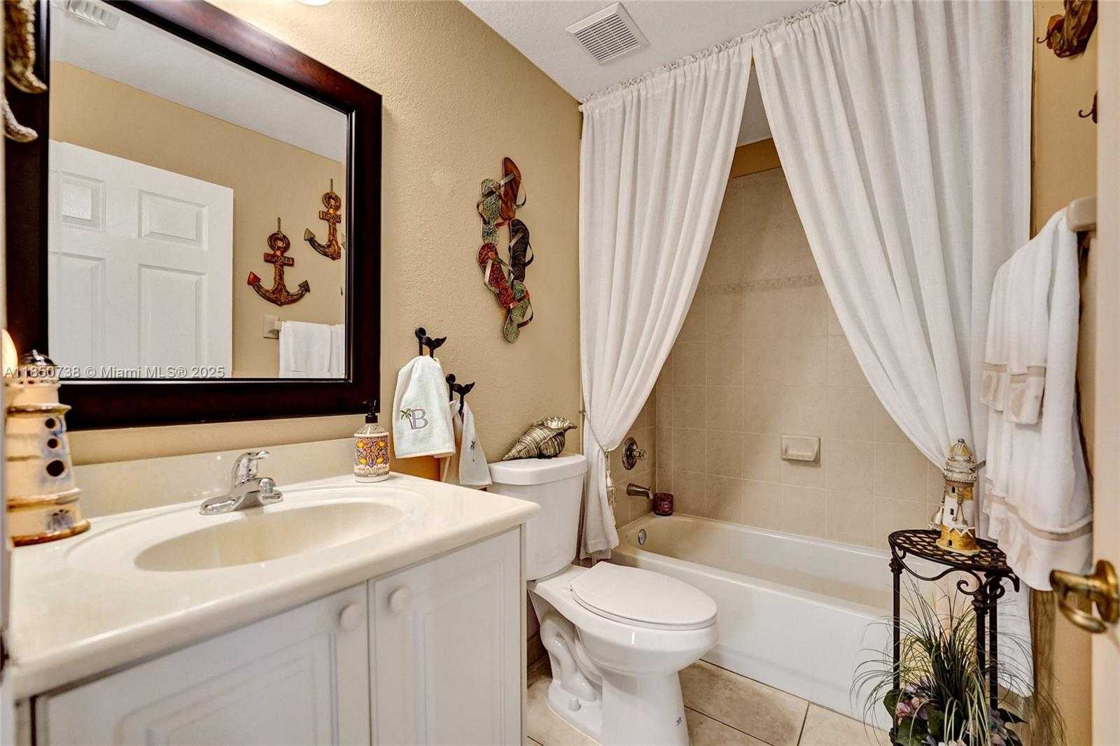 Small Image of 5337 SOUTH WEST 131 TERRACE, Miramar Number 11