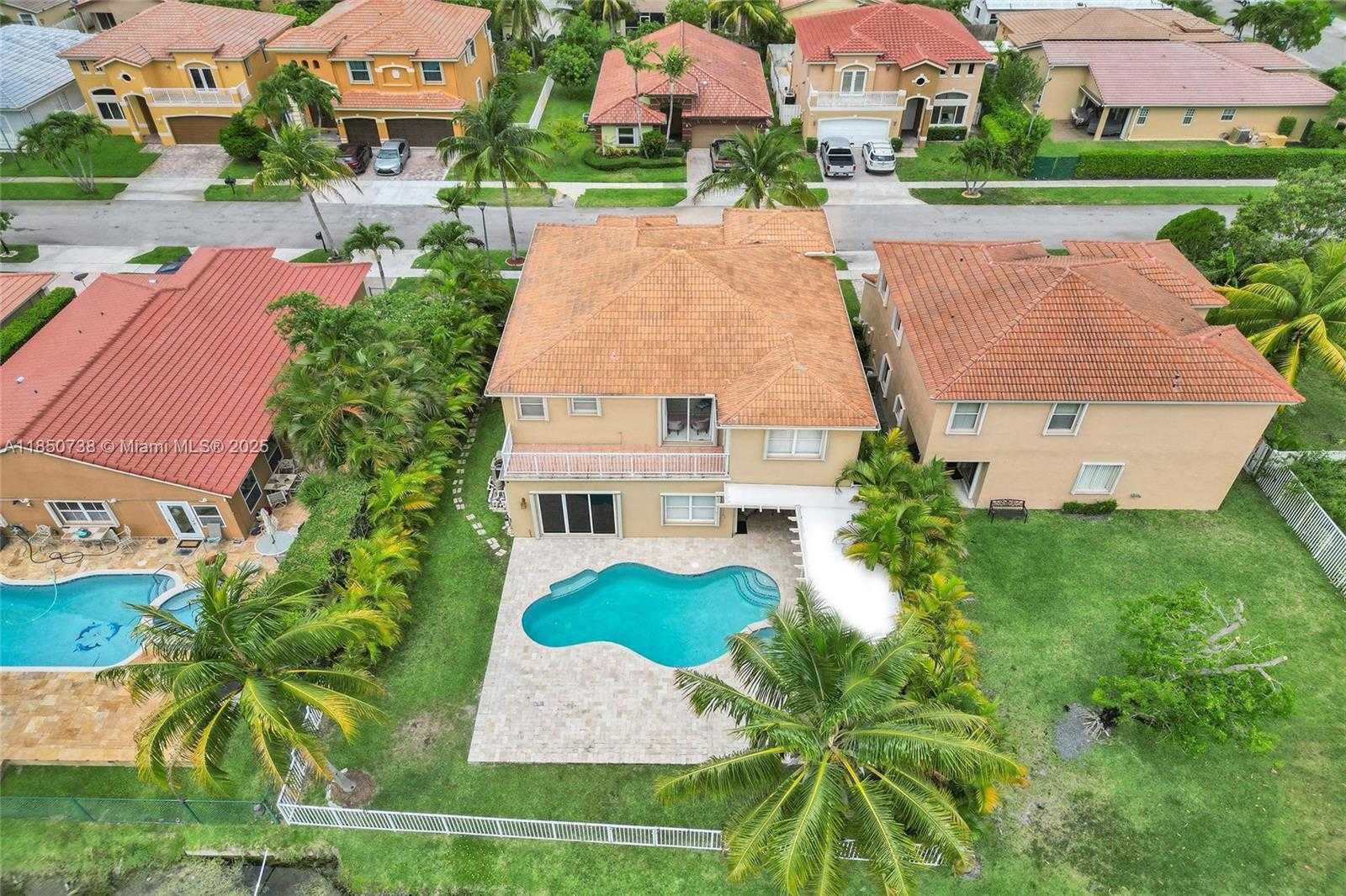 Small Image of 5337 SOUTH WEST 131 TERRACE, Miramar Number 18