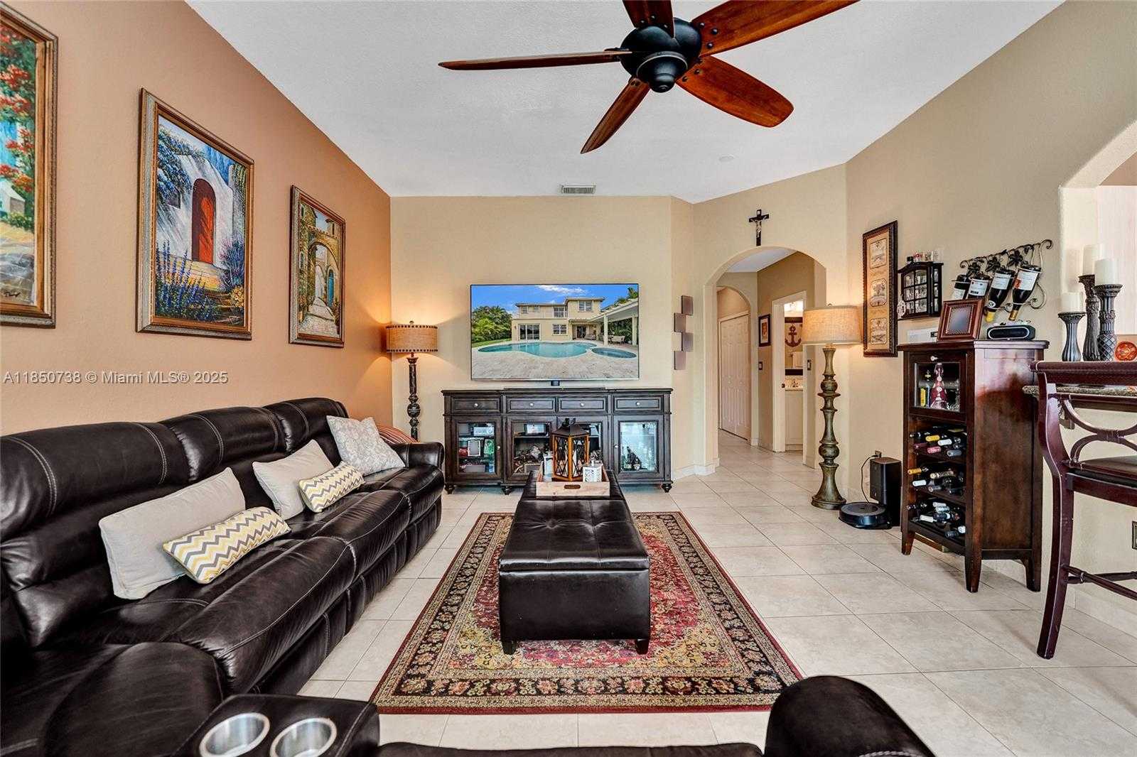 Small Image of 5337 SOUTH WEST 131 TERRACE, Miramar Number 6