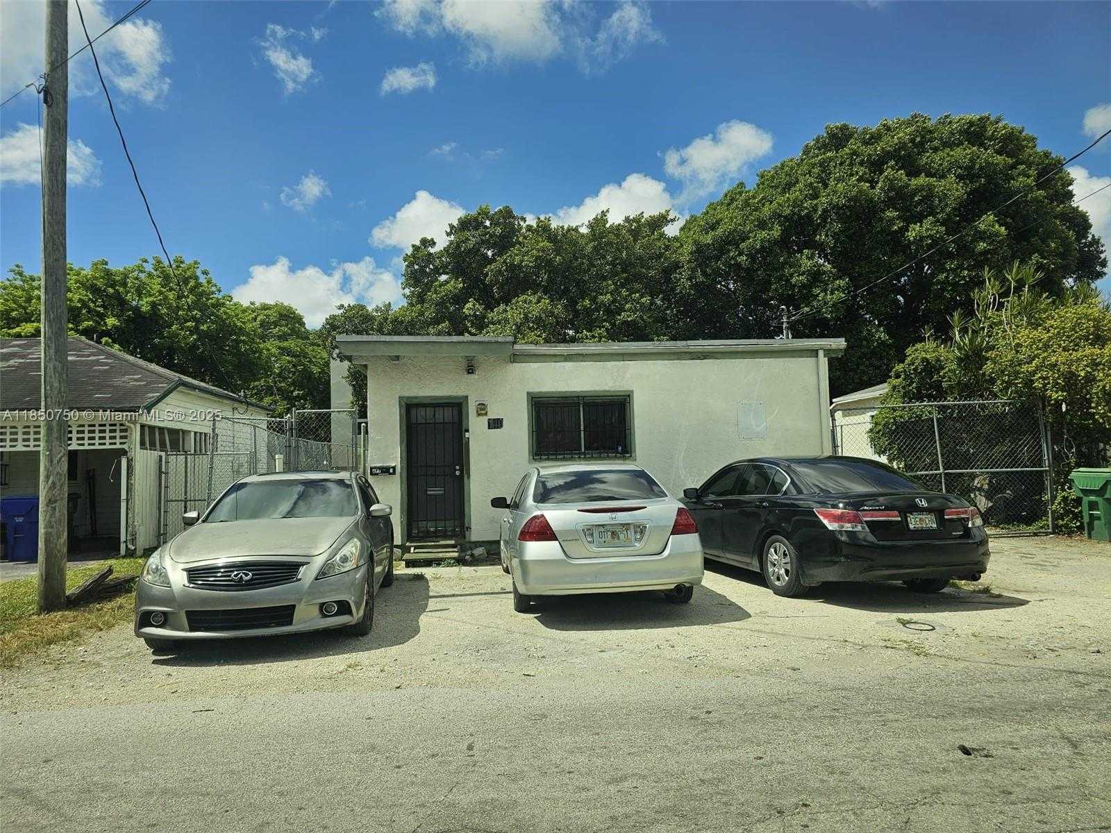 Small Image of 140 NORTH EAST 83RD ST, Miami Number 2