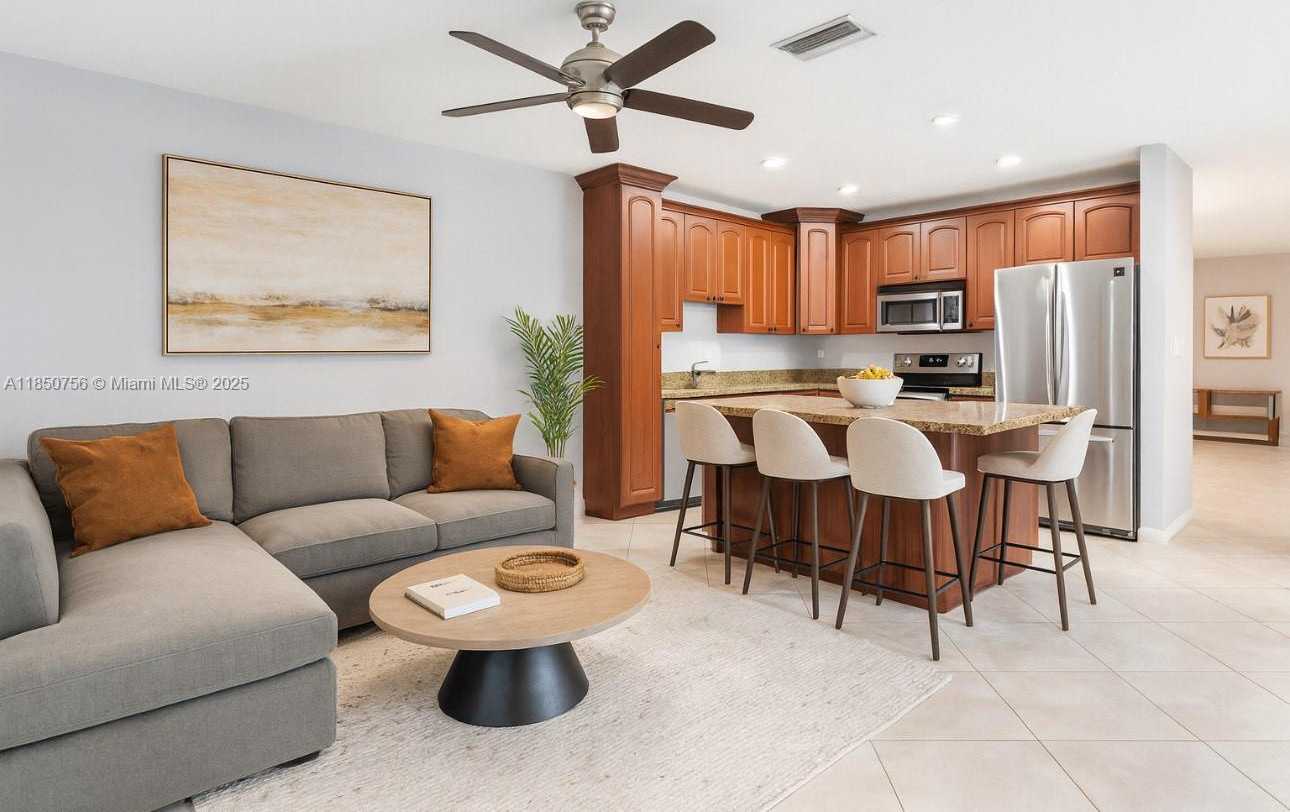 Small Image of 3820 CORAL SPRINGS DR, Coral Springs Number 4