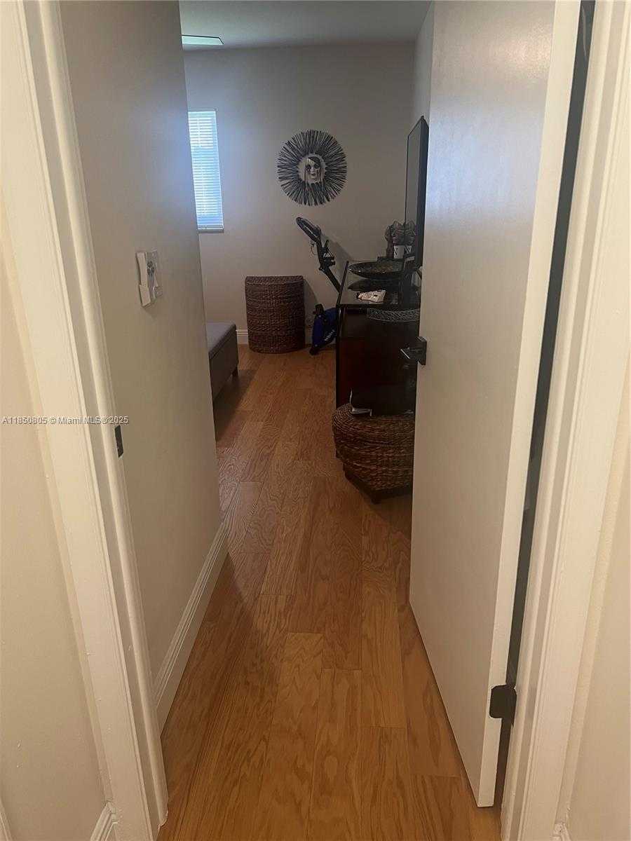 Small Image of 8221 NORTH WEST 14TH ST, Plantation Number 35