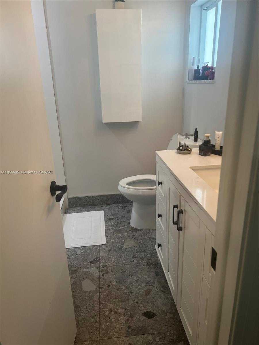 Small Image of 8221 NORTH WEST 14TH ST, Plantation Number 37