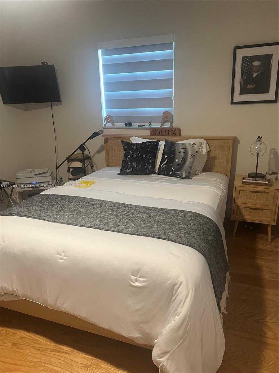 Small Image of 8221 NORTH WEST 14TH ST, Plantation Number 49