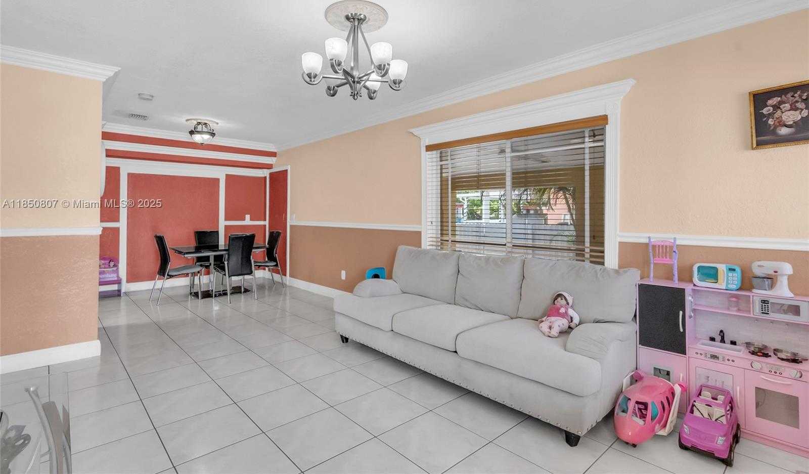 Small Image of 250 EAST 34TH ST, Hialeah Number 4