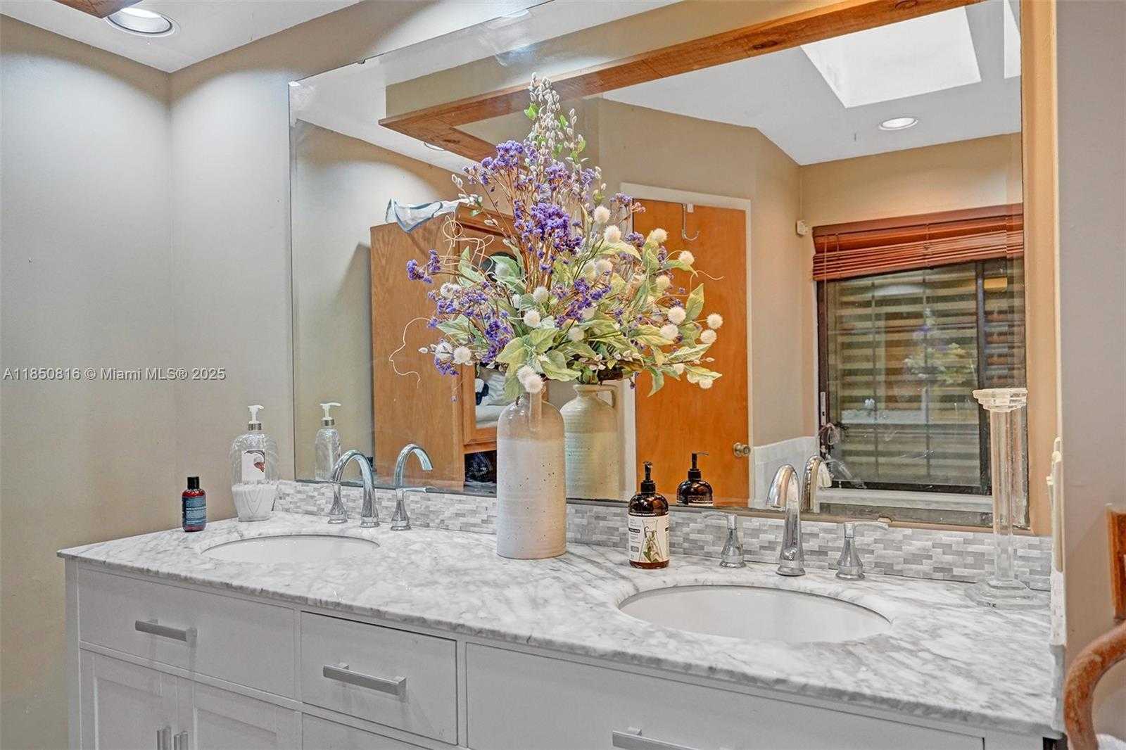 Small Image of 20975 SOUTH WEST 264TH ST, Homestead Number 15