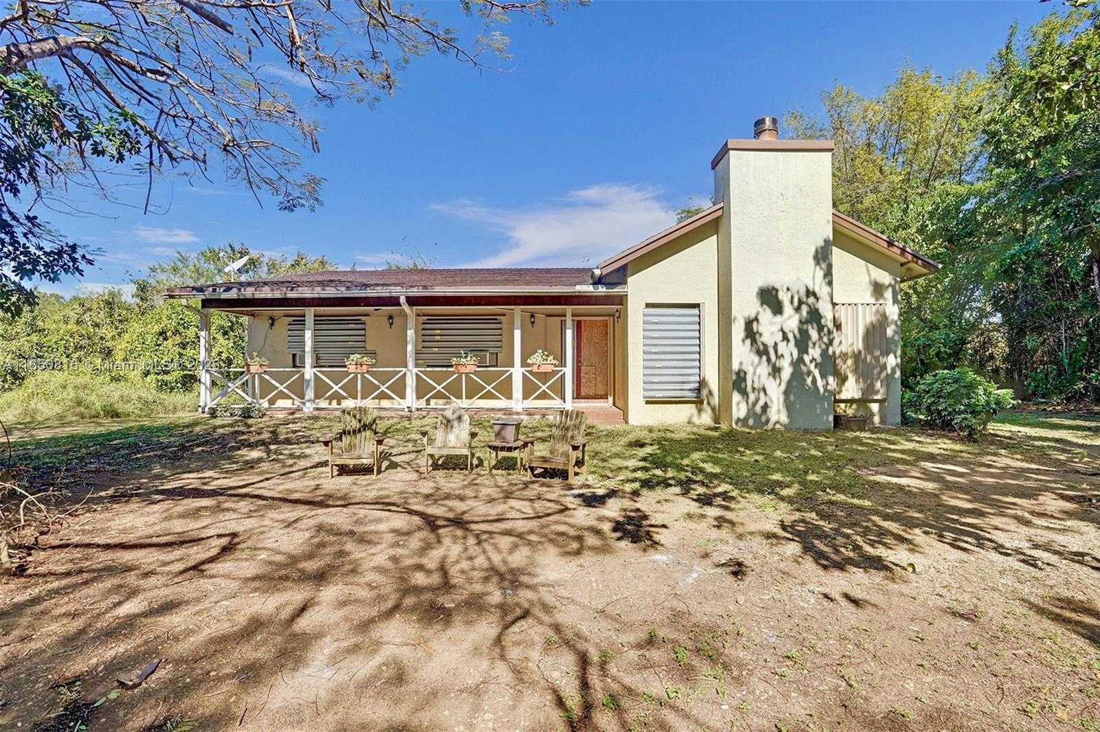 Small Image of 20975 SOUTH WEST 264TH ST, Homestead Number 2