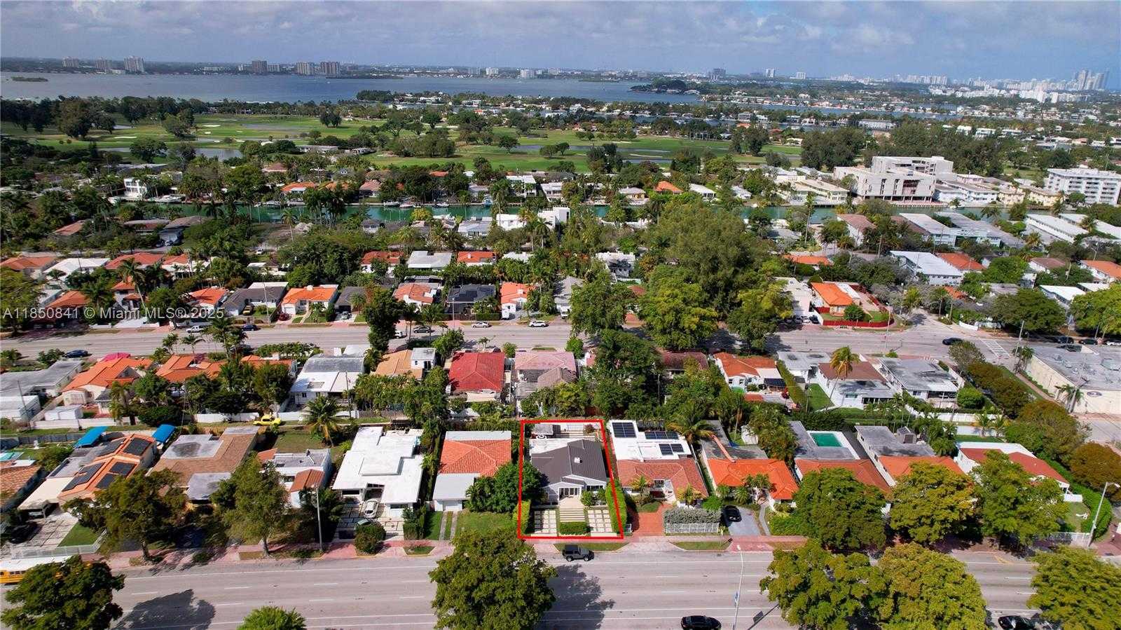 Small Image of 1347 71 ST, Miami Beach Number 40