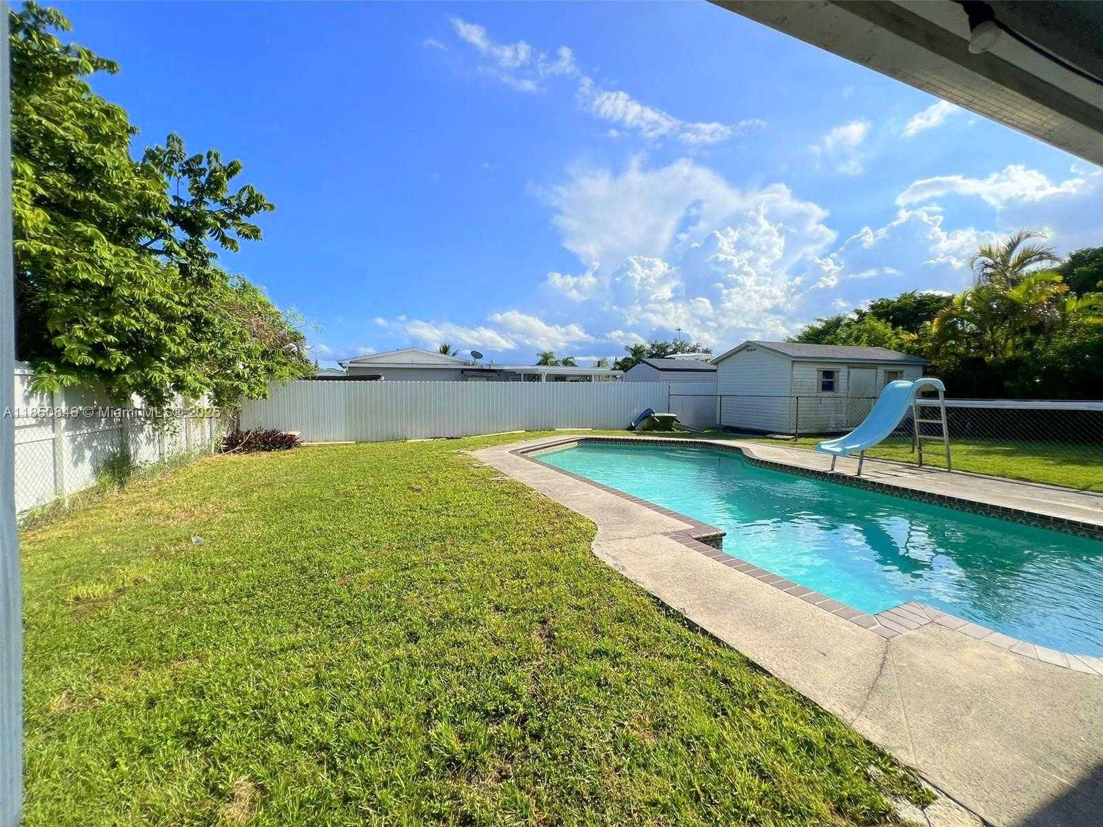 Small Image of 14850 SOUTH WEST 297TH ST, Homestead Number 22