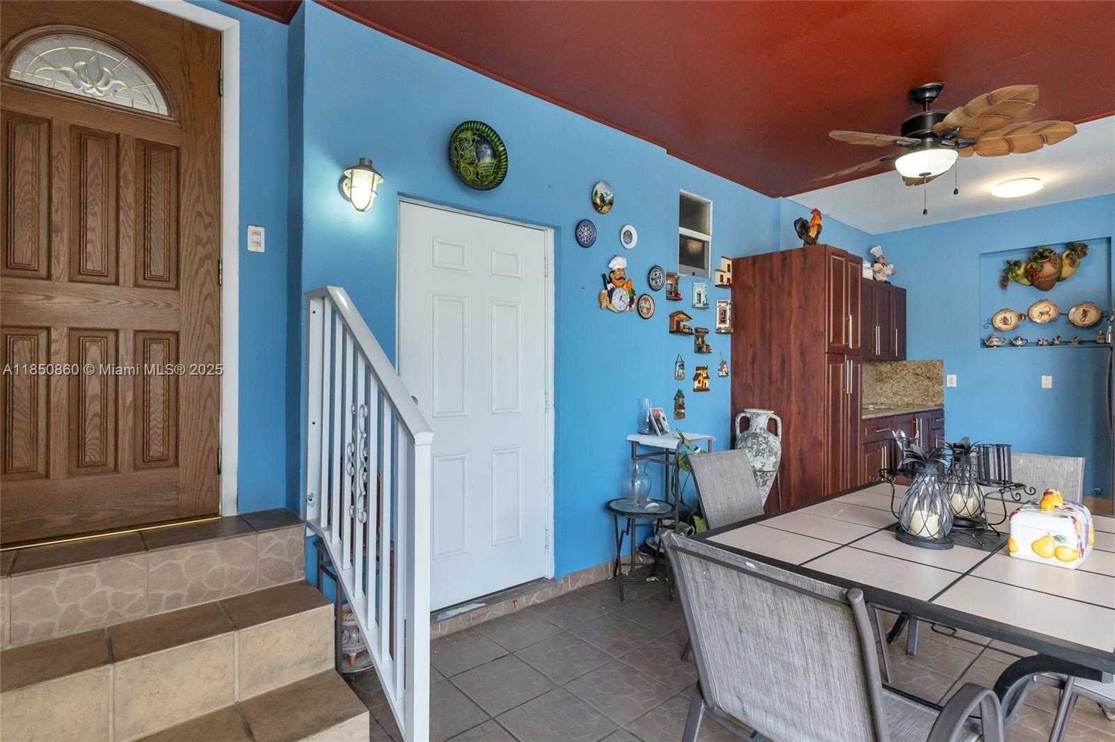 Small Image of 5890 PALM AVE, Hialeah Number 11