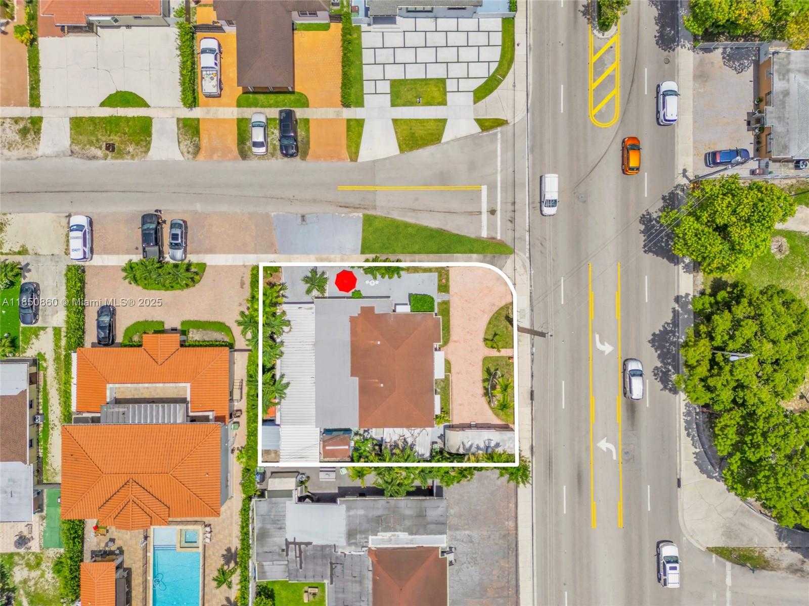 Small Image of 5890 PALM AVE, Hialeah Number 26