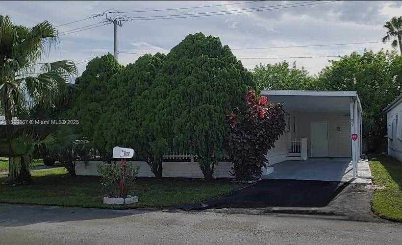 Small Image of 371 NORTH WEST 135TH WAY, Plantation Number 2